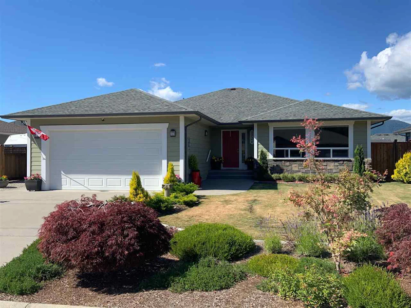 5726 Genni's Way, Sechelt BC