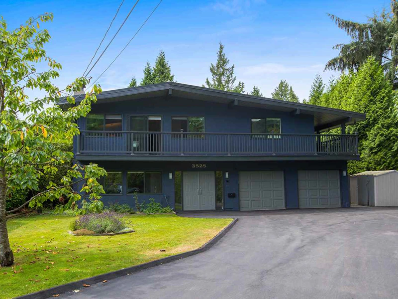 3525 Lozells Avenue, Burnaby BC V5A 2Y7