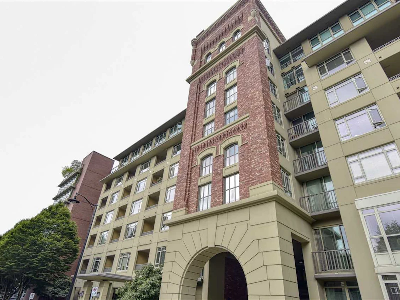807 - 2799 Yew Street, Vancouver BC V6K 4W2