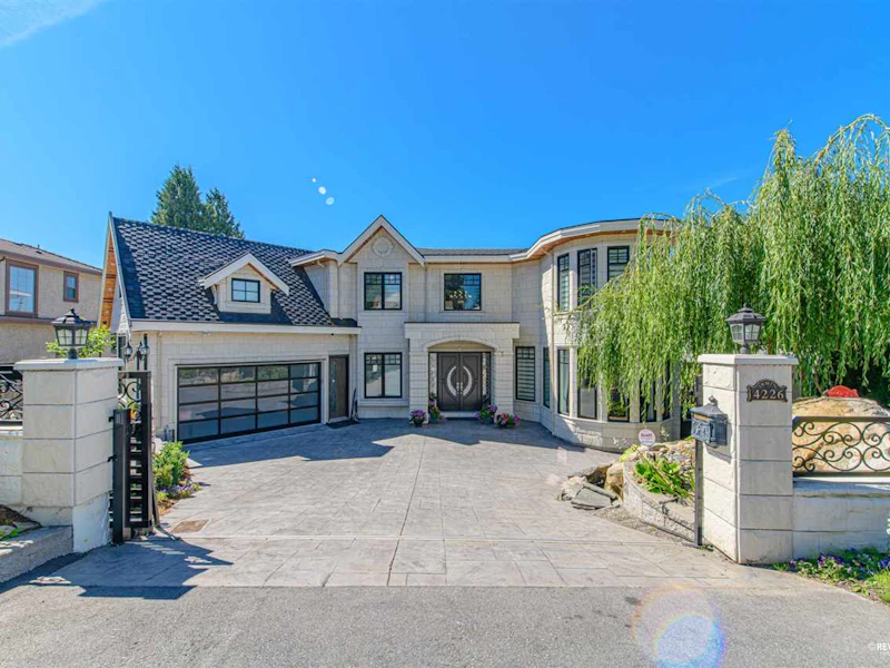 4226 Irmin Street, Burnaby BC V5J 1X5