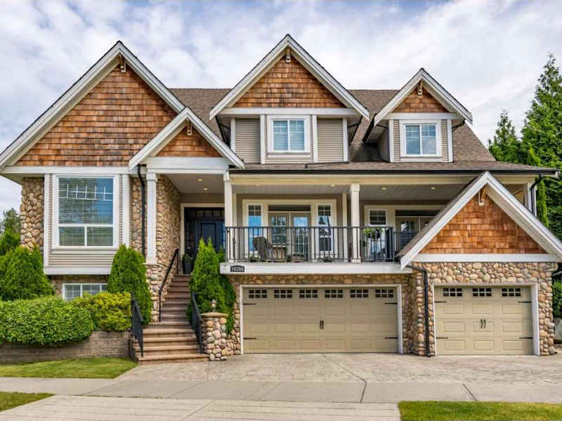16355 58a Avenue, Surrey BC V3S 4Y5