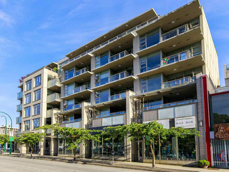 407 - 1808 W 1st Avenue, Vancouver BC V6J 0B3
