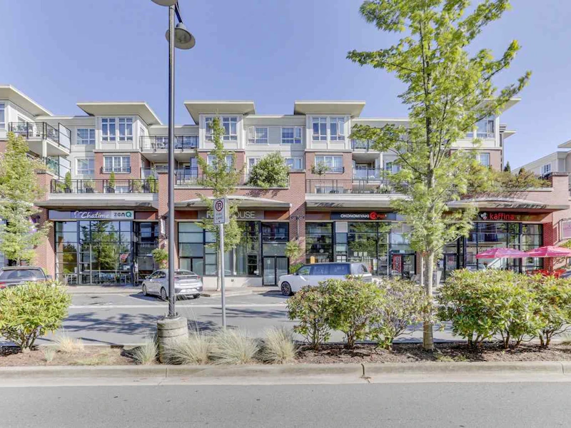 208 - 2950 King George Boulevard, Surrey BC V4P 0E5