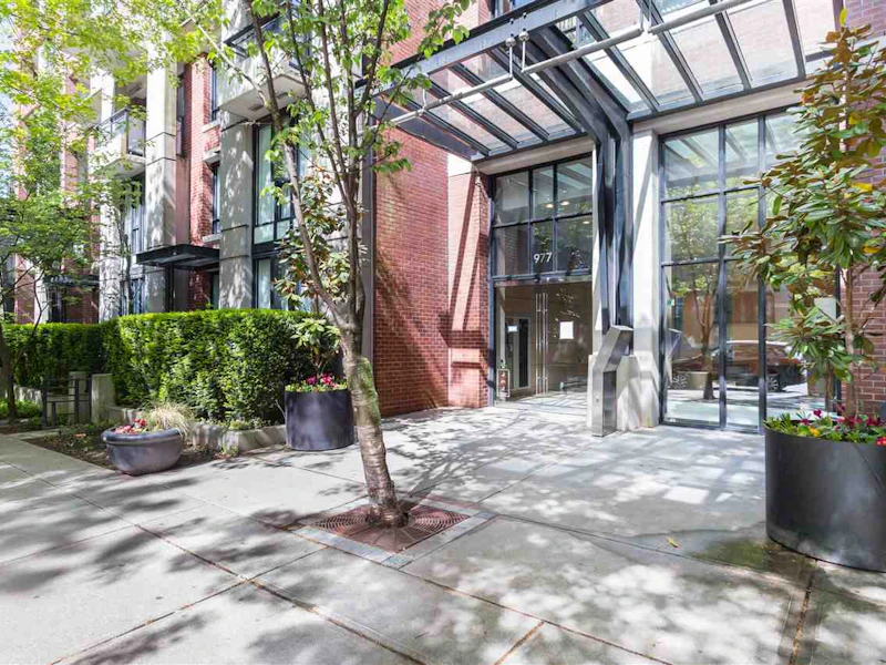 404 - 977 Mainland Street, Vancouver BC V6B 1T2