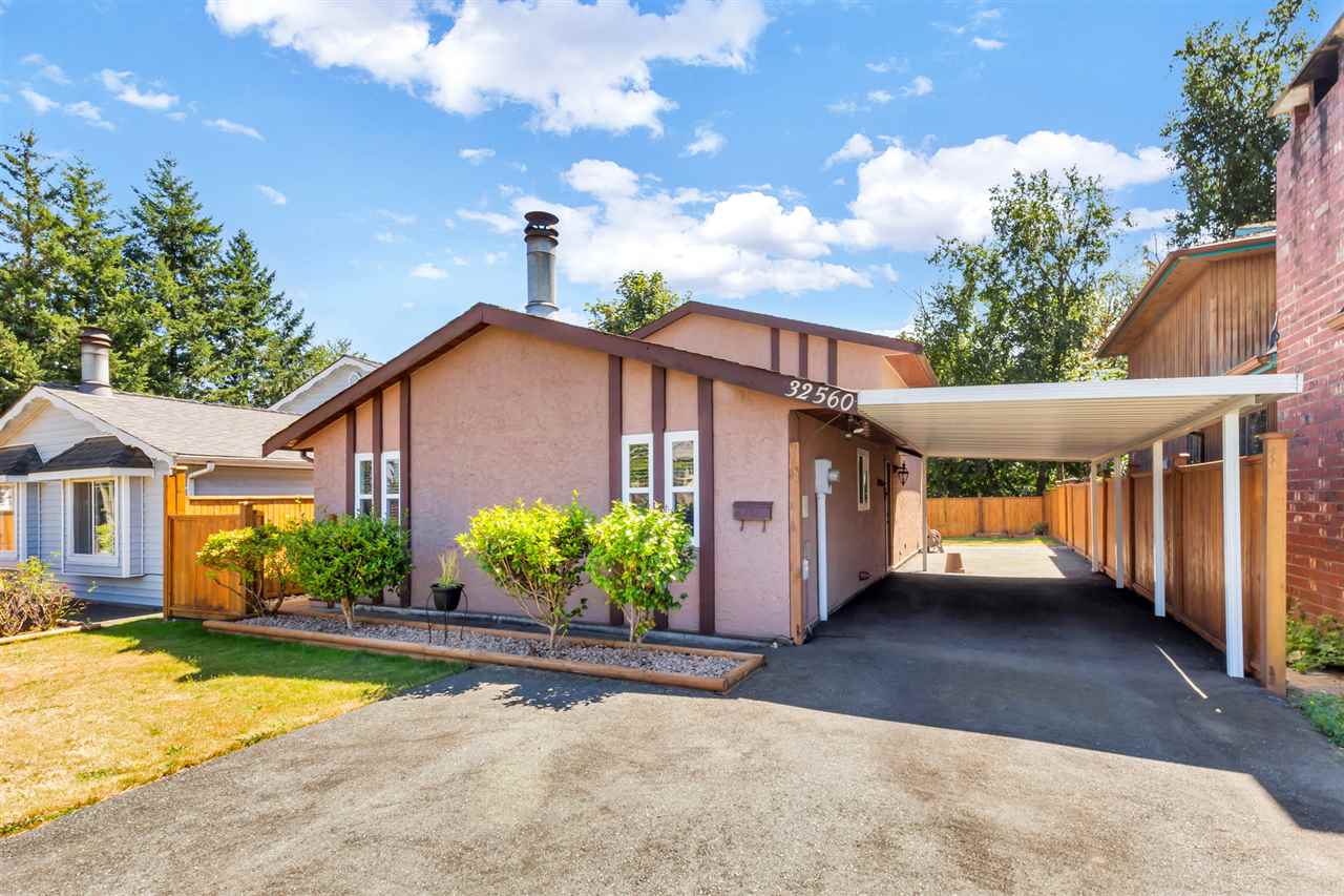 32560 ORIOLE Cres  