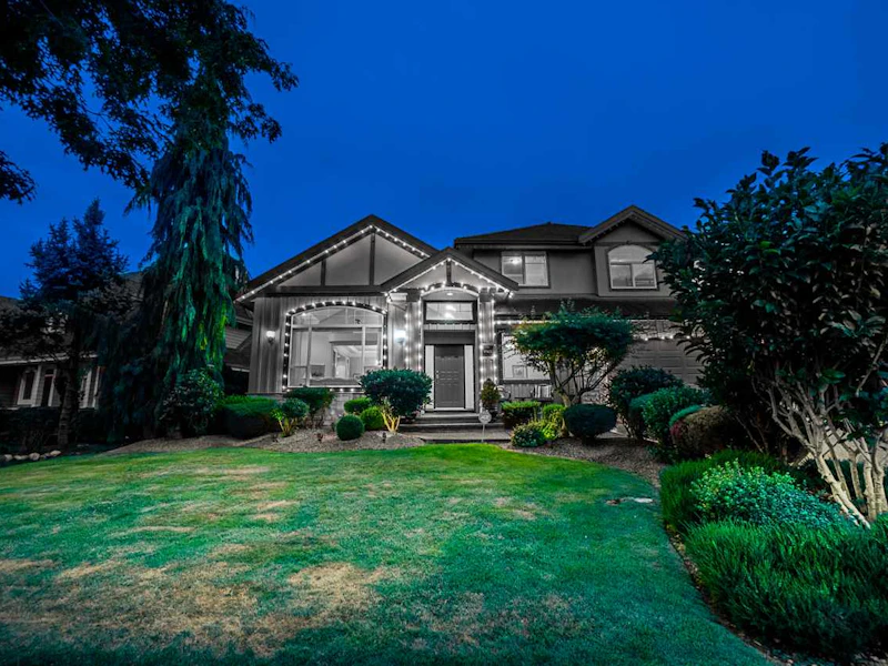 15422 37a Avenue, Surrey BC V3Z 0H2