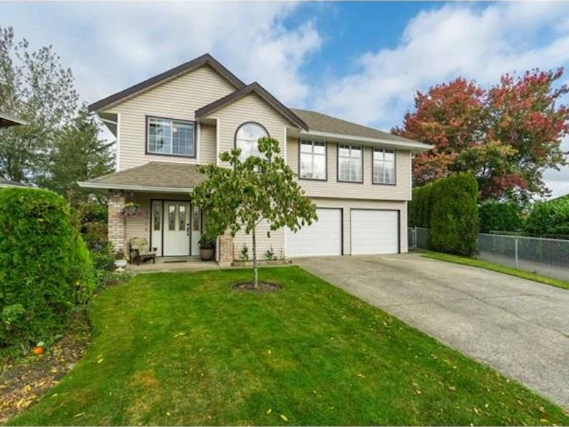 2713 273a Street, Langley BC V4W 3K3