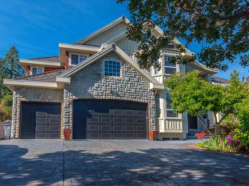 15559 59th Avenue, Surrey BC V3S 4N8