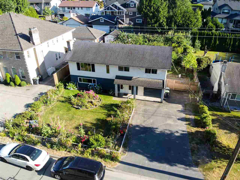 896 Smith Avenue, Coquitlam BC V3J 2X2