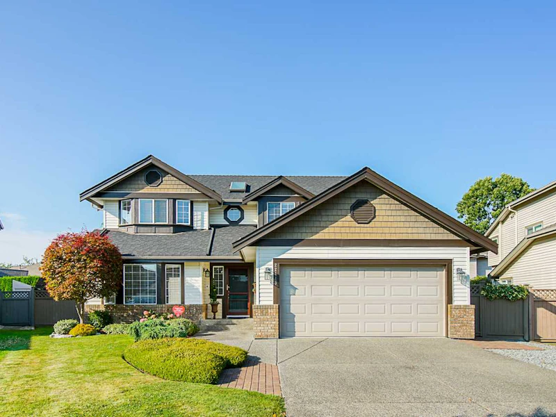 22115 45a Avenue, Langley BC V2Z 1B5