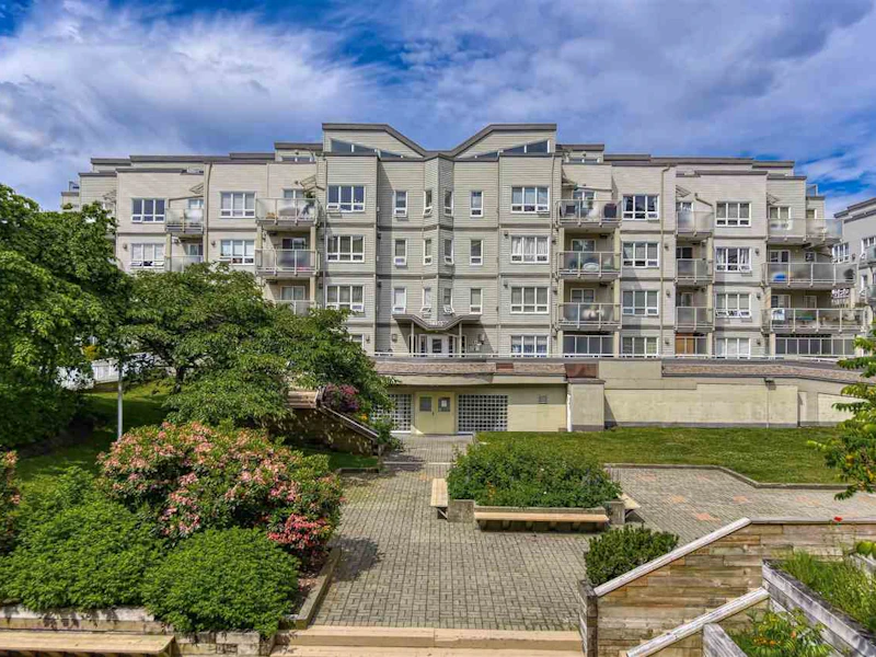 304 - 14355 103rd Avenue, Surrey BC V3T 5V5