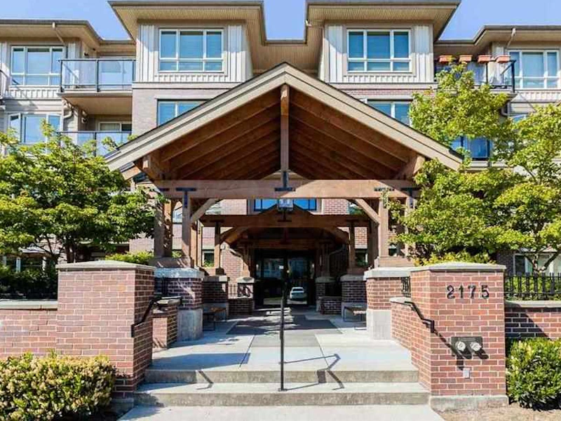 302 - 2175 Fraser Avenue, Port Coquitlam BC V3B 0H8