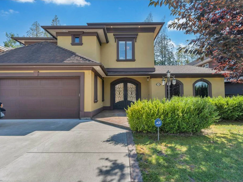 15942 109th Avenue, Surrey BC V4N 4W4
