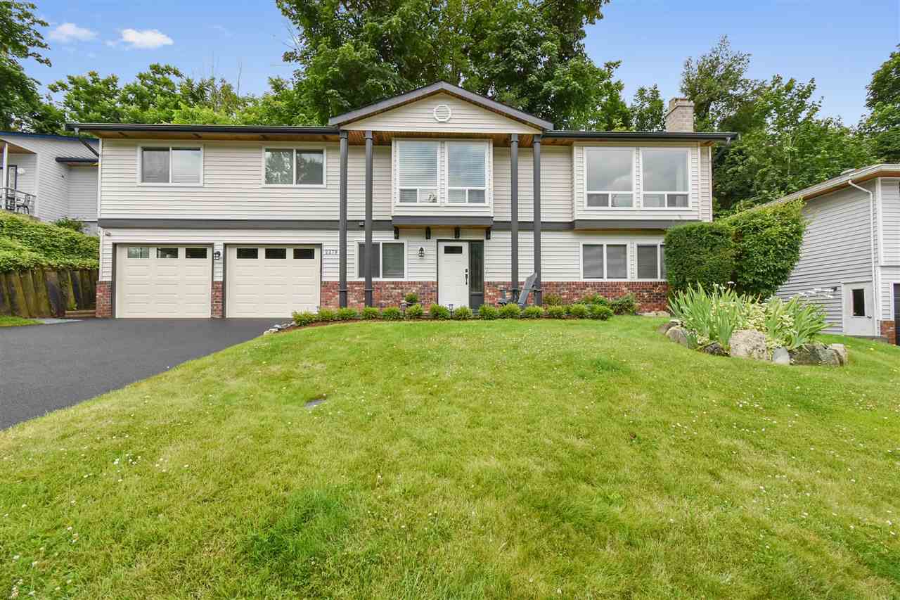2279 Woodstock Dr  