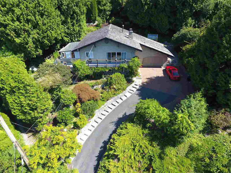 2050 27th Street, West Vancouver BC V7V 4L4