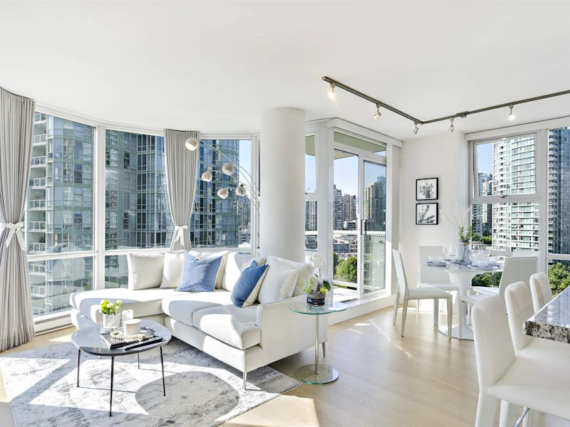 1606 - 1077 Marinaside Crescent, Vancouver BC V6Z 2Z5
