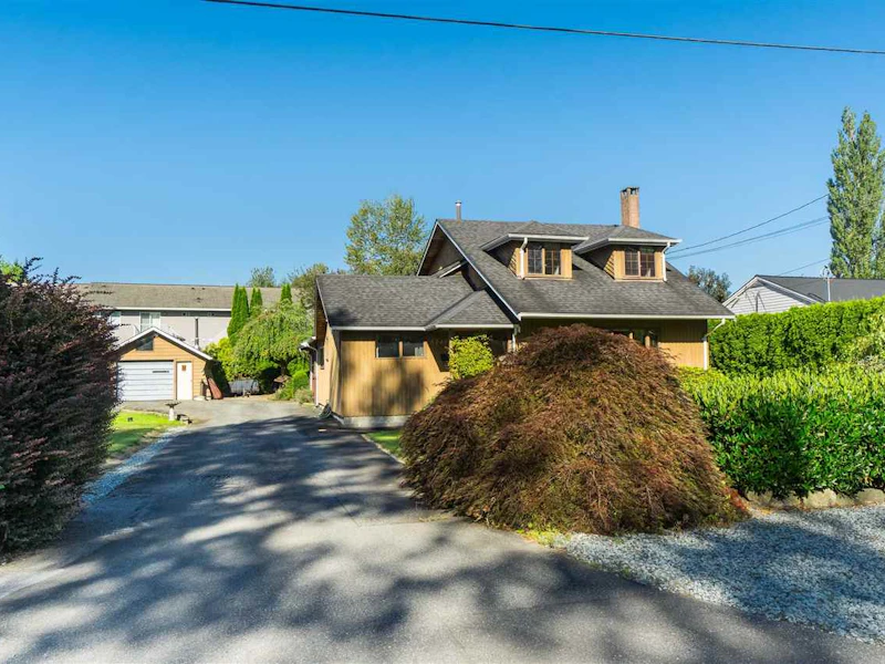 5749 211th Street, Langley BC V3A 2L7