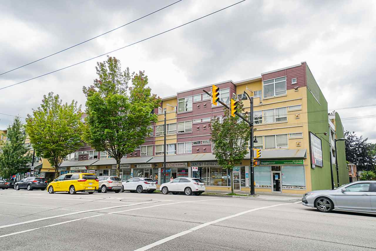 215-2238 Kingsway  