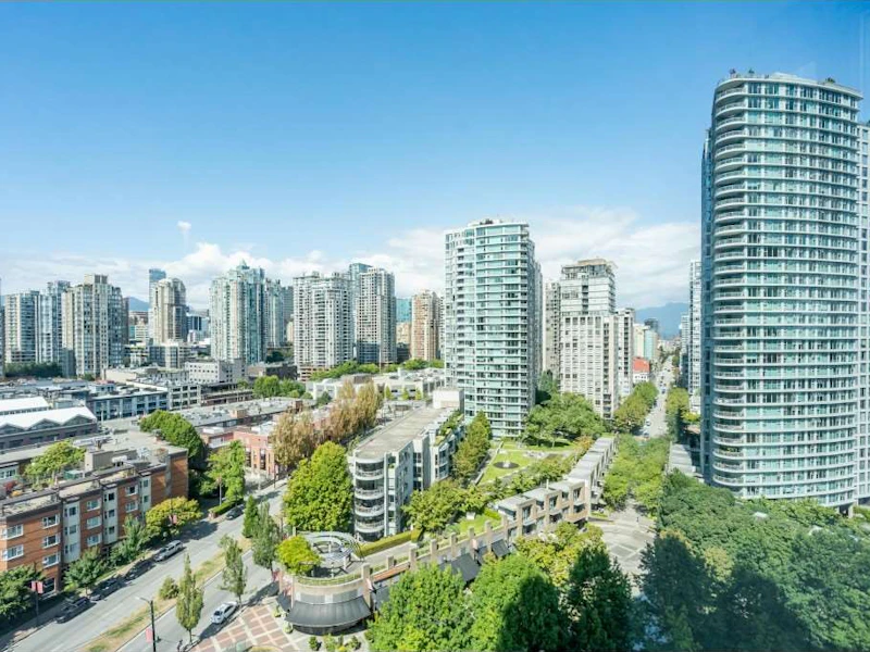1805 - 193 Aquarius Mews, Vancouver BC V6Z 2Z2