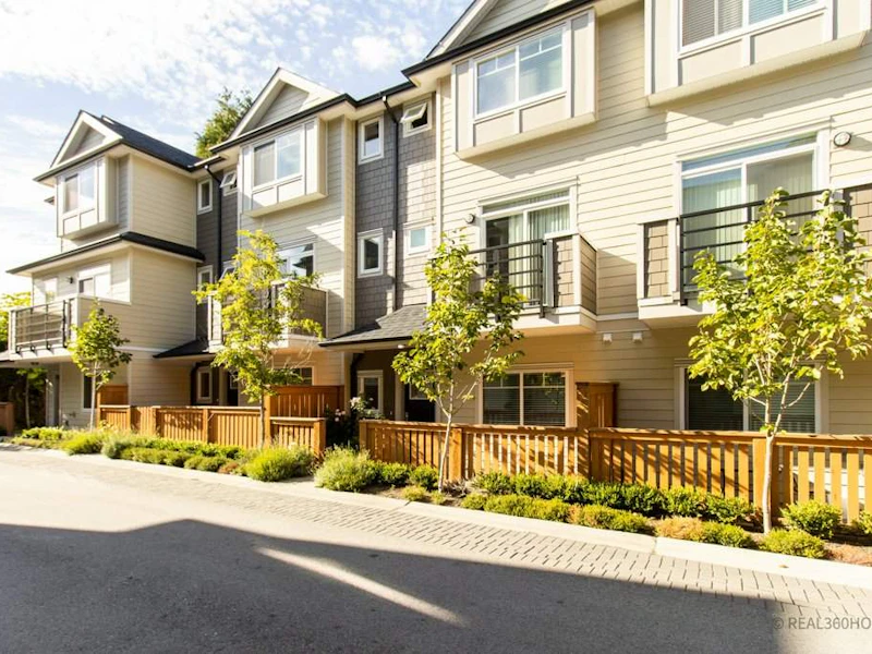 15 - 14285 64th Avenue, Surrey BC V3W 1Z2