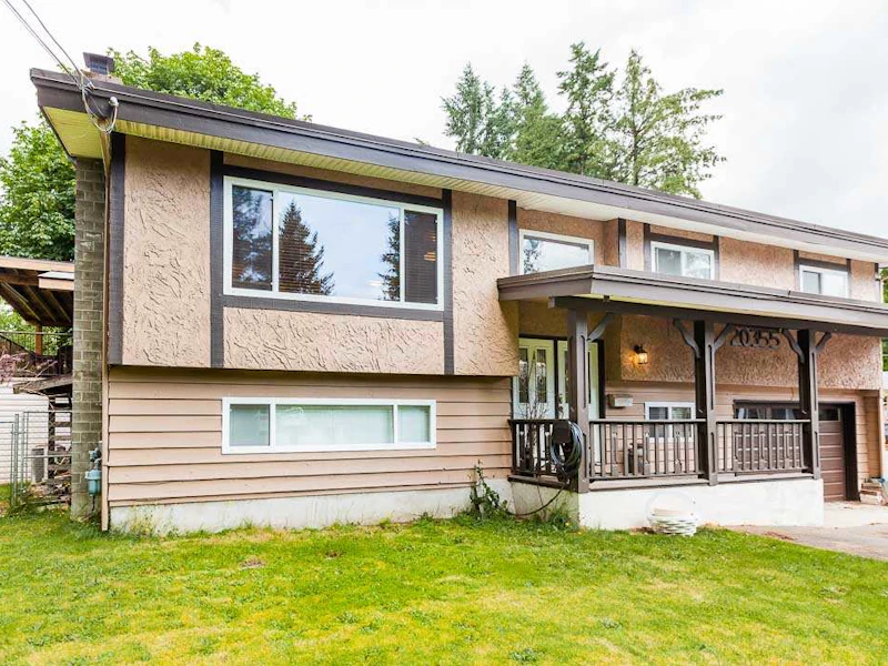 20355 39th Avenue, Langley BC V3A 4Z1
