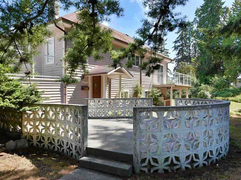 5460 Burley Place, Sechelt BC