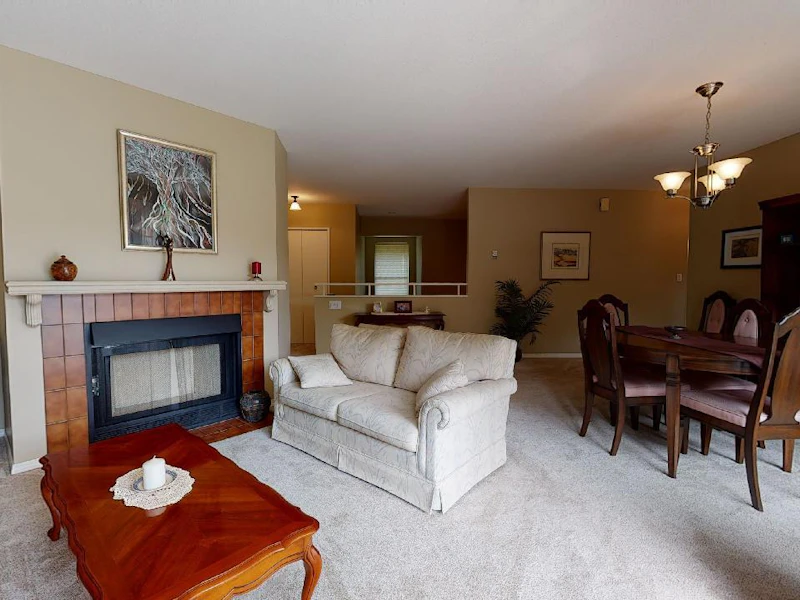 33 - 9914 148th Street, Surrey BC V3R 9M7