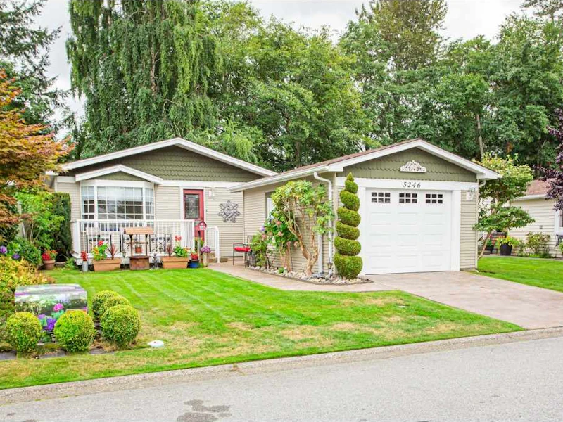 5246 Schooner Gate, Delta BC V4K 4N3