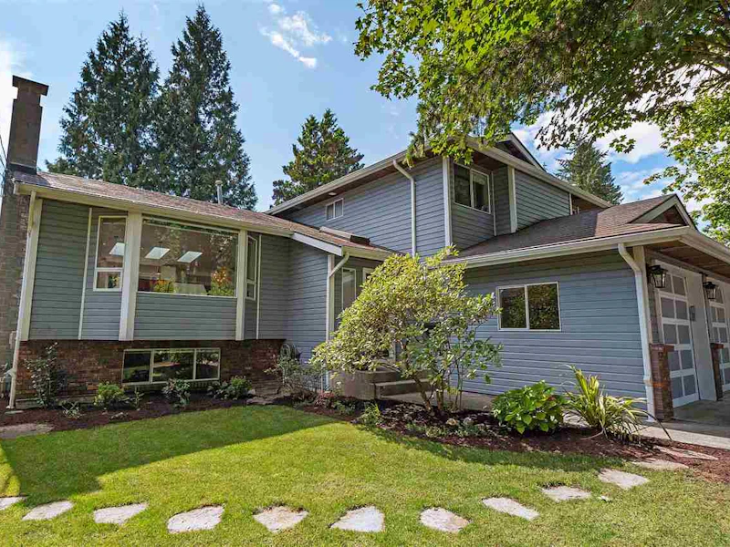 2535 Edgemont Boulevard, North Vancouver BC V7R 2M9