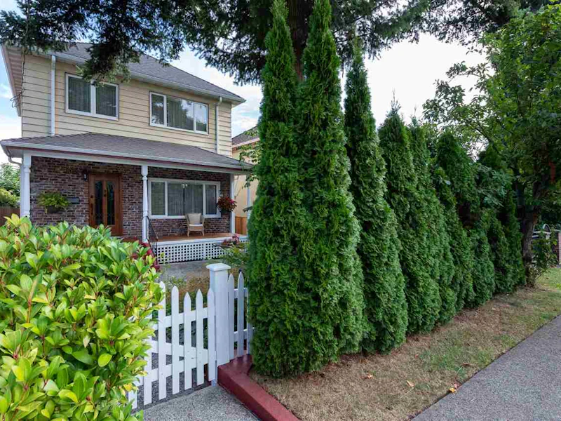 1108 Eighth Avenue, New Westminster BC V3M 2R6
