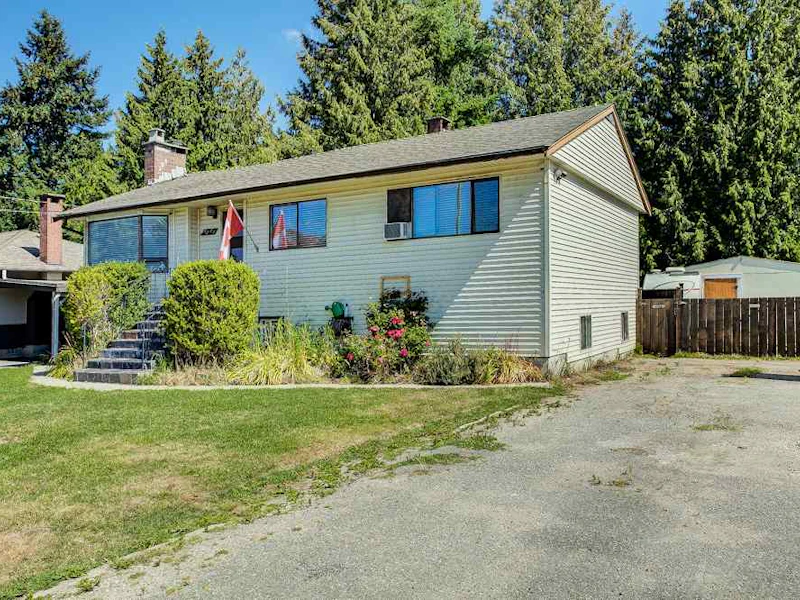 10226 125th Street, Surrey BC V3V 4Y4