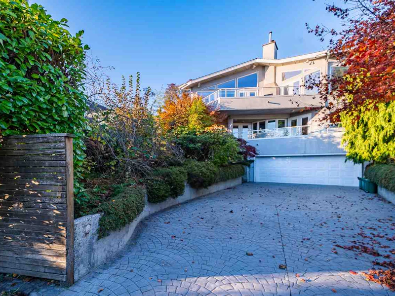 1432 Lawson Avenue, West Vancouver BC V7T 2E8