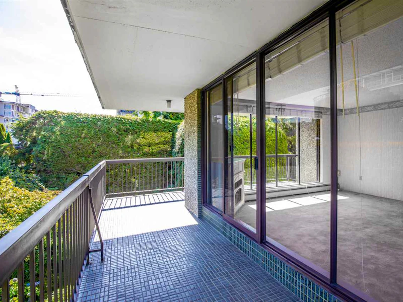 401 - 114 W Keith Road, North Vancouver BC