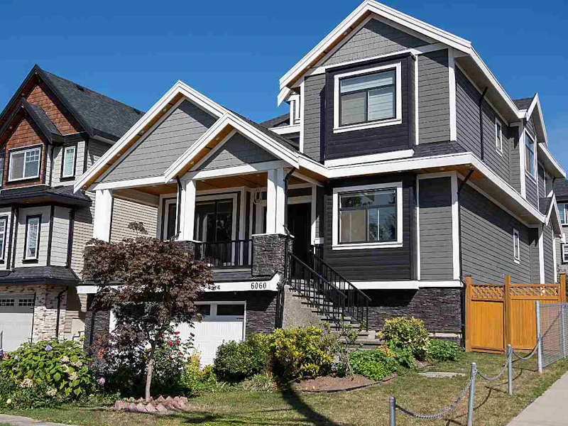6060 181a Street, Surrey BC V3S 4M2