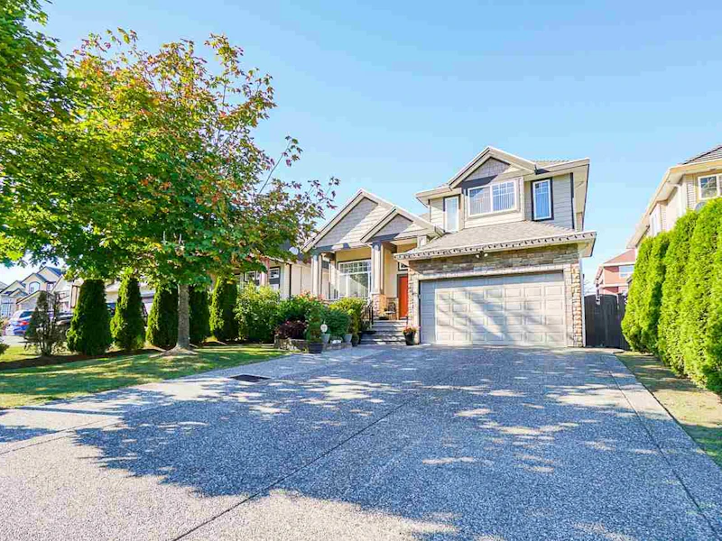14871 67a Avenue, Surrey BC V3S 0P3