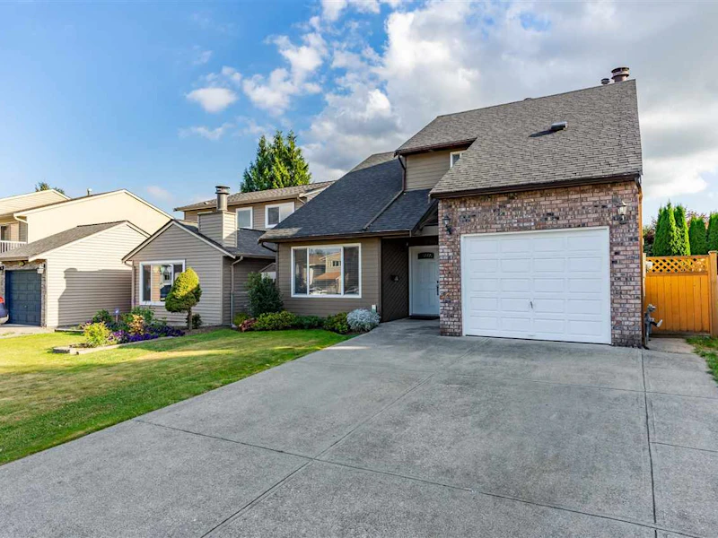 2212 Willoughby Way, Langley BC V2Y 1J1