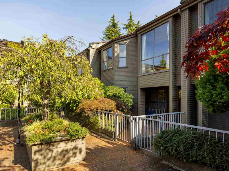 13 - 4350 Valley Drive, Vancouver BC V6L 3B5