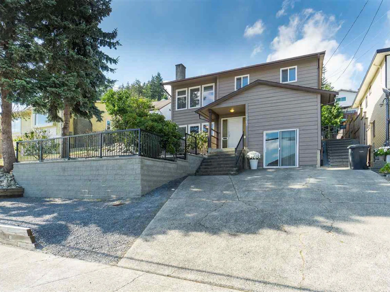 2369 Cape Horn Avenue, Coquitlam BC V3K 1J7