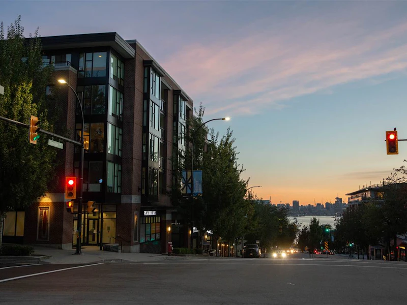 303 - 111 E 3rd Street, North Vancouver BC