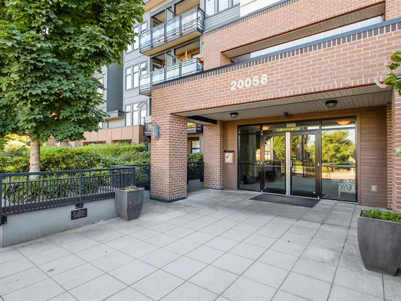 204 - 20058 Fraser Highway, Langley BC V3A 0E5