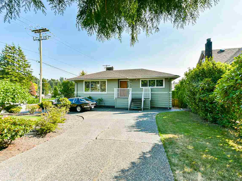 265 E 23rd Street, North Vancouver BC V7L 3E4