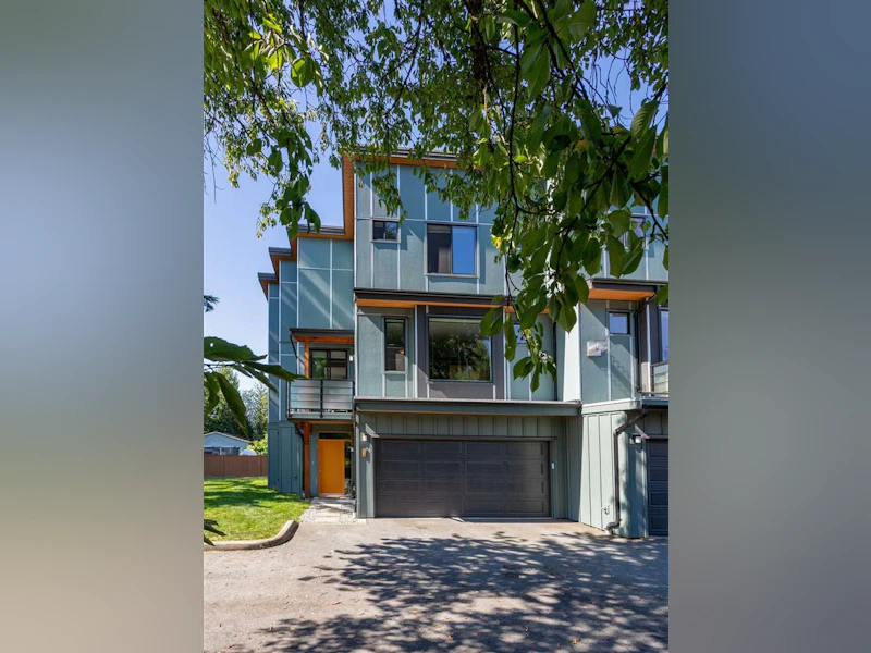 4 - 40126 Government Road, Squamish BC V8B 0N7