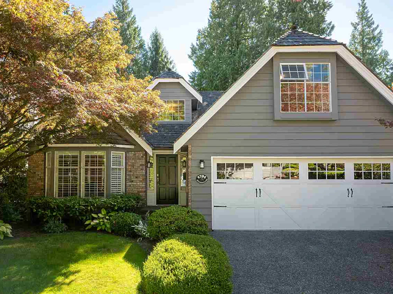 4794 Meadfeild Road, West Vancouver BC V7W 2Y3