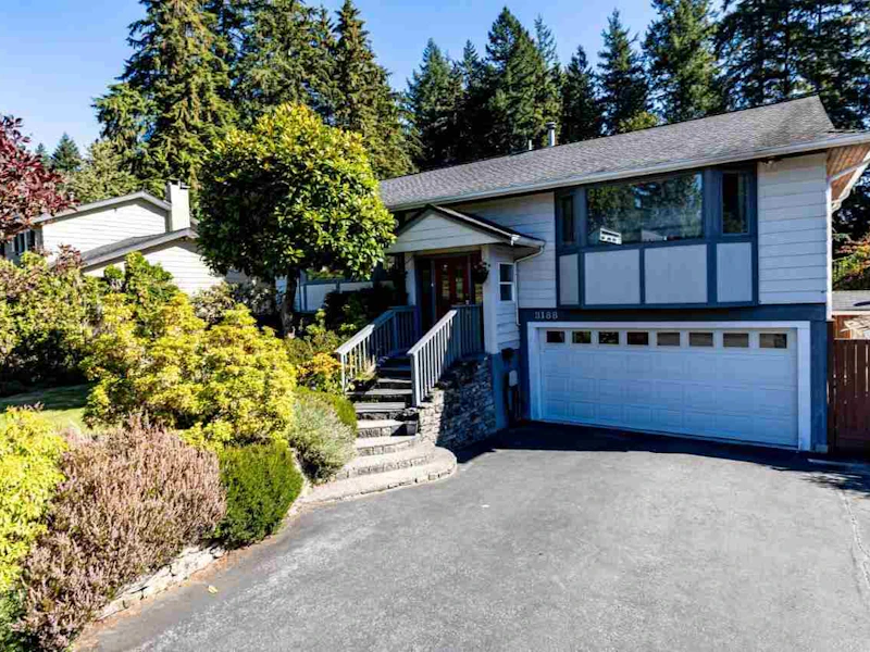 3188 Robinson Road, North Vancouver BC V7J 3E9