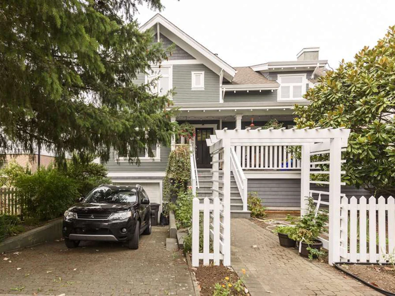 4147 Prince Albert Street, Vancouver BC V5V 4J5