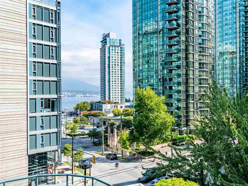 103 - 1415 W Georgia Street, Vancouver BC V6G 3C8
