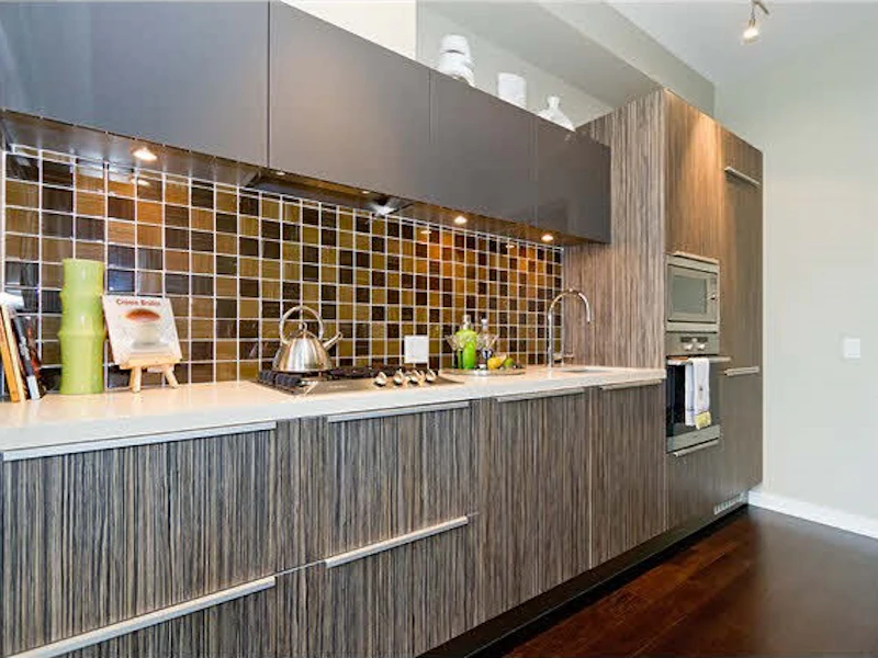 1620 Columbia Street, Vancouver BC V5Y 0B6