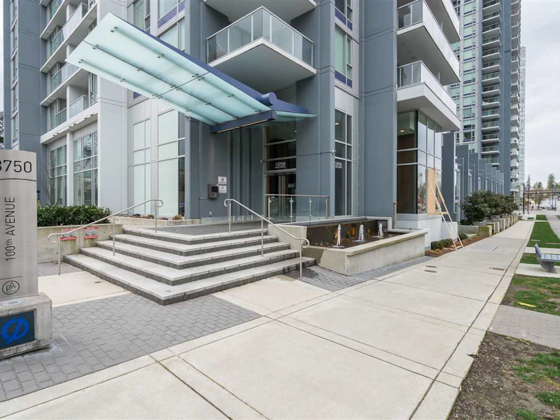 4010 - 13750 100th Avenue, Surrey BC