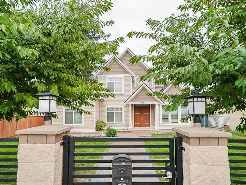 10892 148th Street, Surrey BC V3R 3Y4