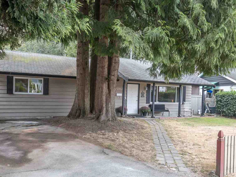 32512 Oriole Crescent, Abbotsford BC V2T 4E2